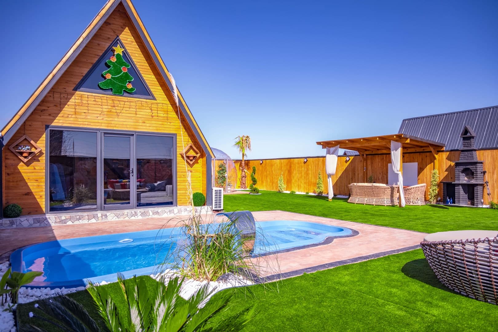 Avay Bungalov